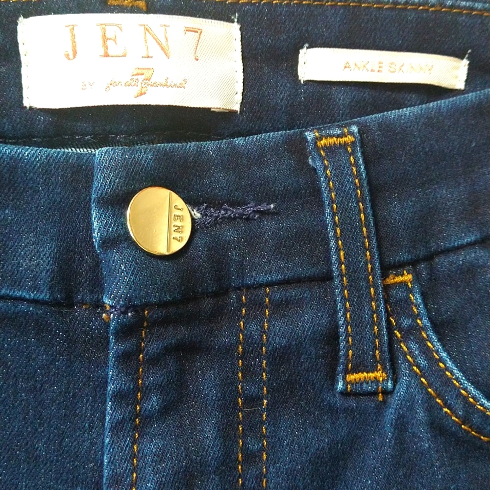 Jen 7 Jeans - Picture 2 of 9